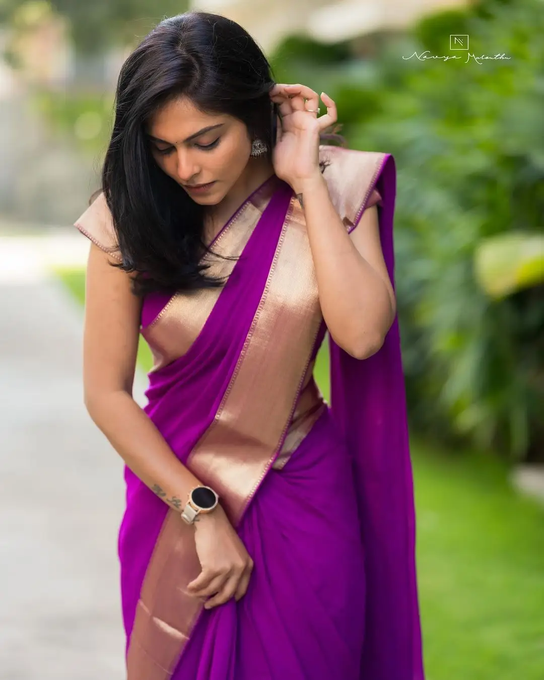 Maa TV Actress Mounika Reddy Wearing Violet Saree Blouse